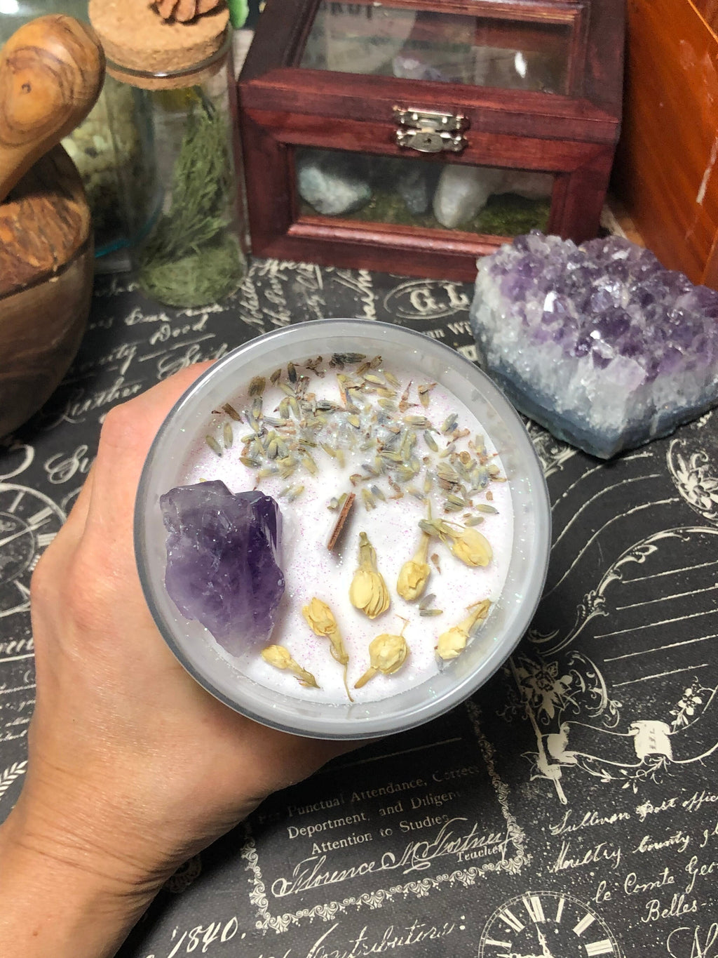Sugar and Lavender Amethyst candle- 11 oz